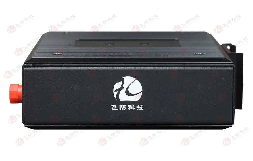 飞畅科技-网管型 工业级物理隔离2路千兆+2路百兆电 交换机